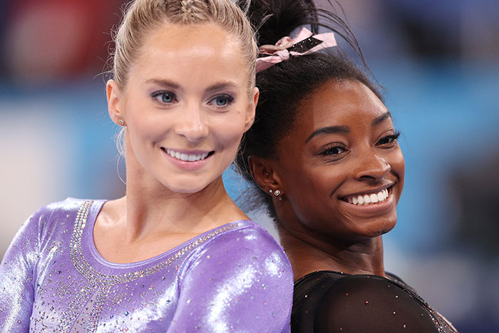 Simone Biles Destroys MyKayla Skinner With Savage Instagram Post After Winning Gold Simone Biles Destroys MyKayla Skinner With Savage Instagram Post After Winning Gold