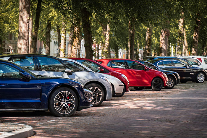 Person Gets Revenge On Neighbor, Makes Sure They Never Park Outside The Lines Again Person Gets Revenge On Neighbor, Makes Sure They Never Park Outside The Lines Again