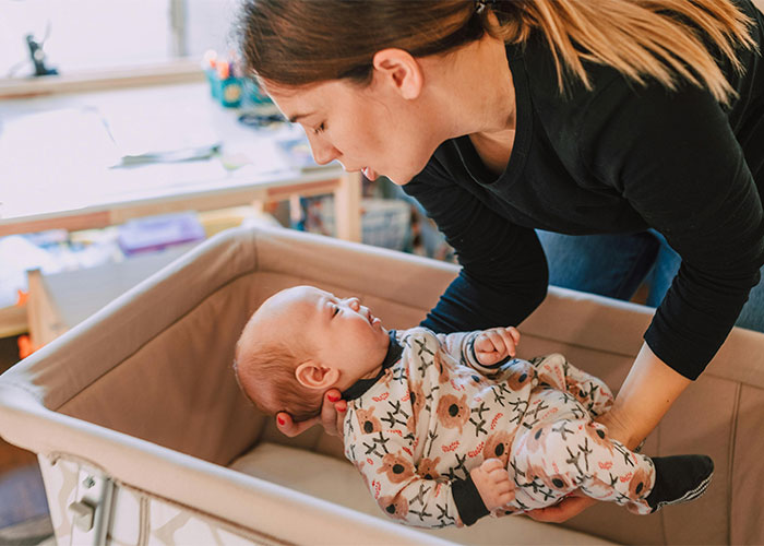 “What’s The Best Way You Have Seen Someone Screw Themselves Over?” (35 Answers)