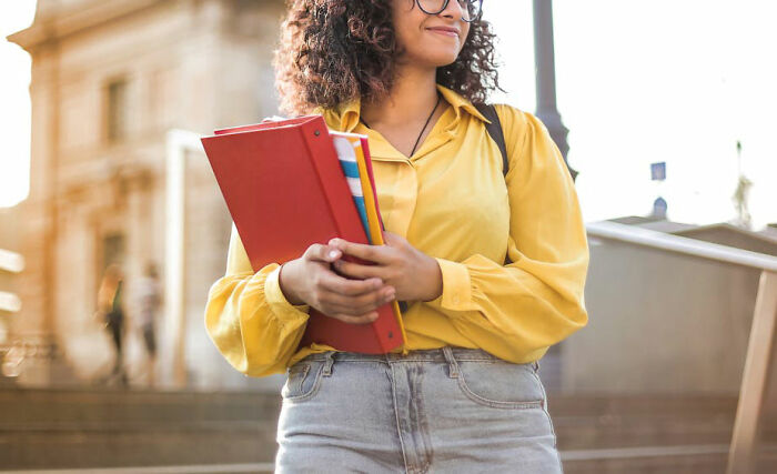 “We Can Hear You”: 30 Things Employees Know That Customers Usually Don’t