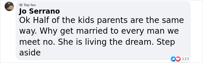&ldquo;Childless&rdquo; And &ldquo;Unmarried&rdquo; Taylor Swift Criticisms In New Op-Ed Spark Misogyny Accusations