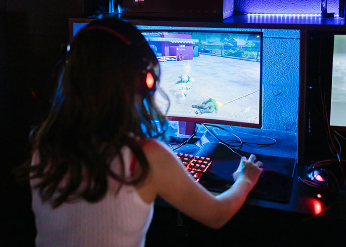 30 People Who Have Been In A Committed Long-Term Relationship Shared What Ended It