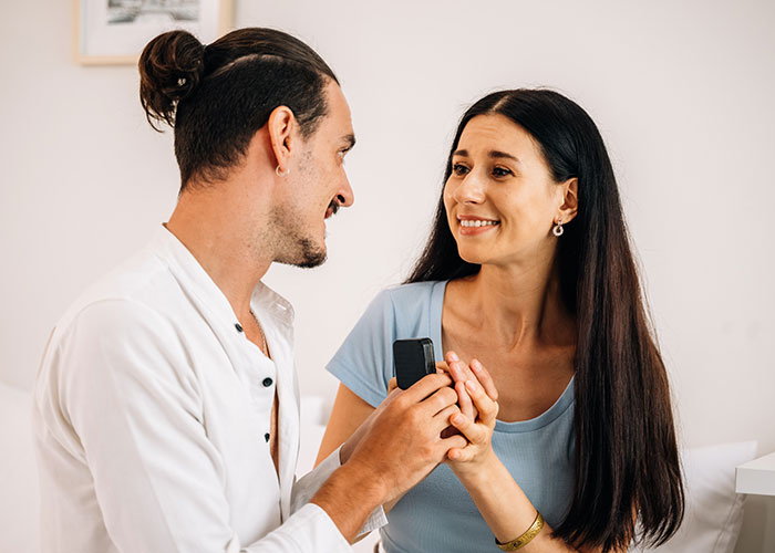 Woman Seeks Support Online By Giving Her Reasons For Rejecting BF&rsquo;s Proposal, Gets A Reality Check Instead