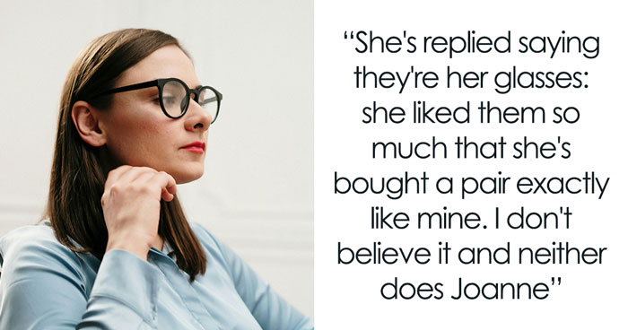 Woman Loses Glasses On Weekend Away With Friends, Suddenly Spots Them In Friend’s Photo Online