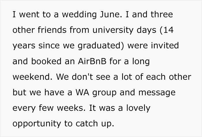 Woman Loses Glasses On Weekend Away With Friends, Suddenly Spots Them In Friend’s Photo Online Woman Loses Glasses On Weekend Away With Friends, Suddenly Spots Them In Friend’s Photo Online