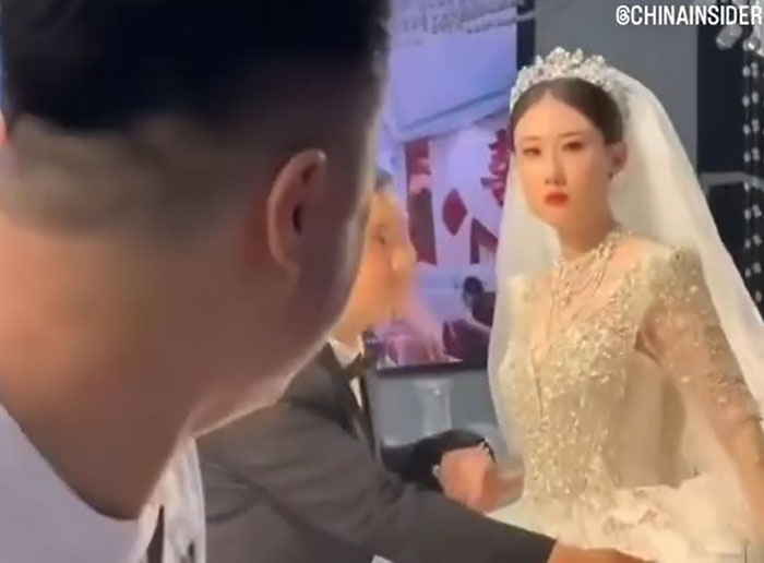 &ldquo;Imagine Doing That To Someone Who Invited You&rdquo;: Viewers Defend Angry Bride In Viral Video