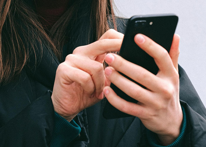 30 Wild Funeral Stories About Inappropriate, Weird Or Funny Things Happening