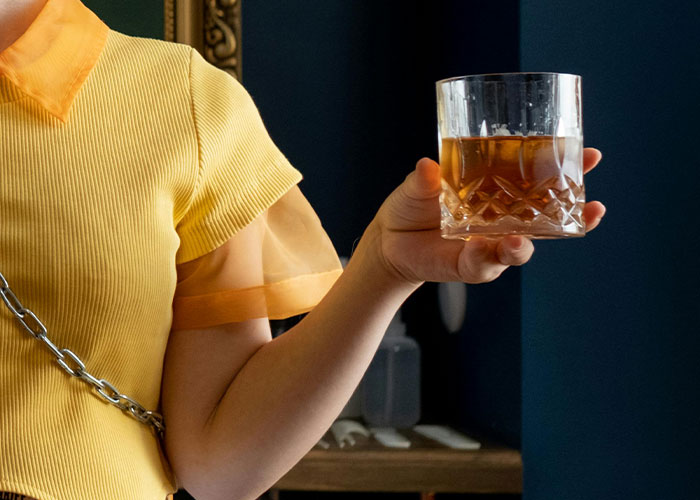 30 Wild Funeral Stories About Inappropriate, Weird Or Funny Things Happening