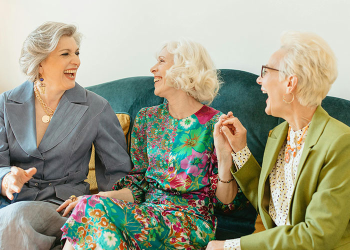 30 Wild Funeral Stories About Inappropriate, Weird Or Funny Things Happening