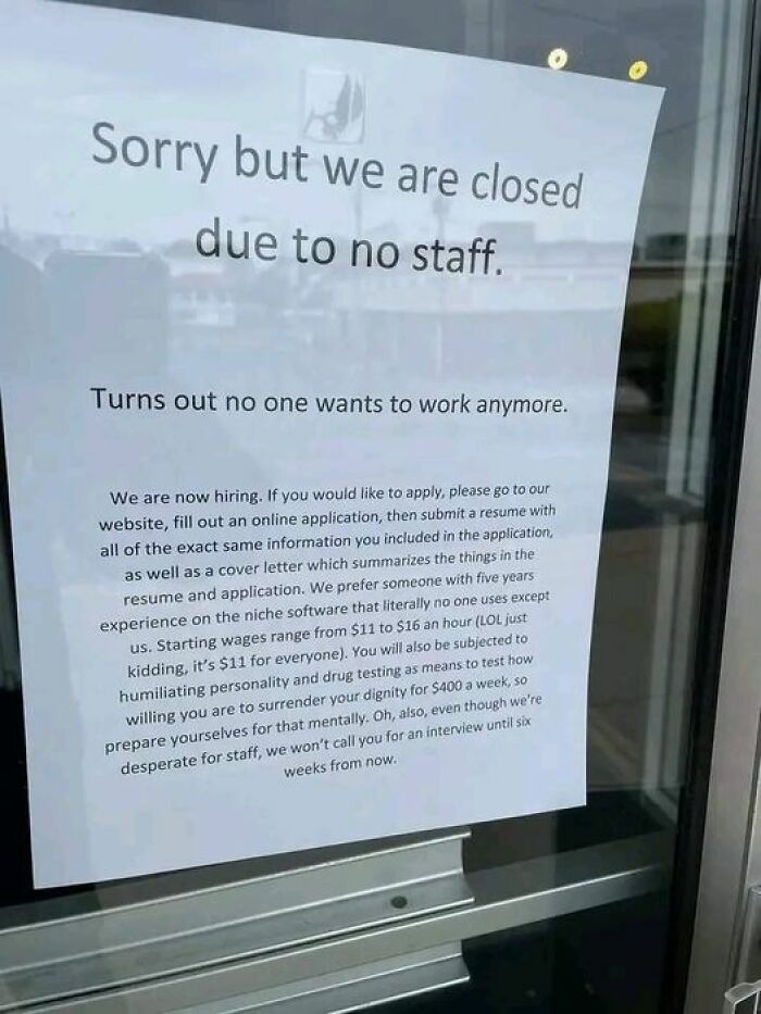 Bet A Staff Put It There While Quitting 😂