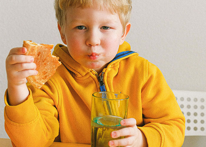 “I Can’t Believe This Really Happened”: 35 Of The Wildest Stories From Pizza Delivery Guys