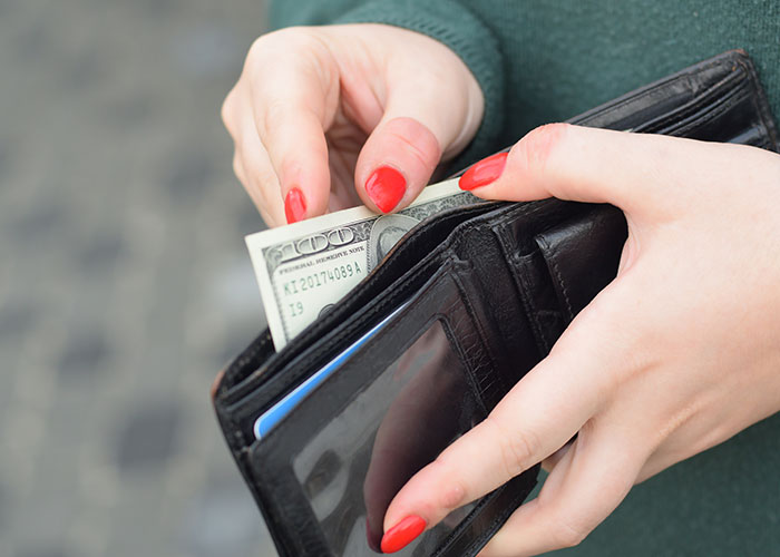 “I Can’t Believe This Really Happened”: 35 Of The Wildest Stories From Pizza Delivery Guys