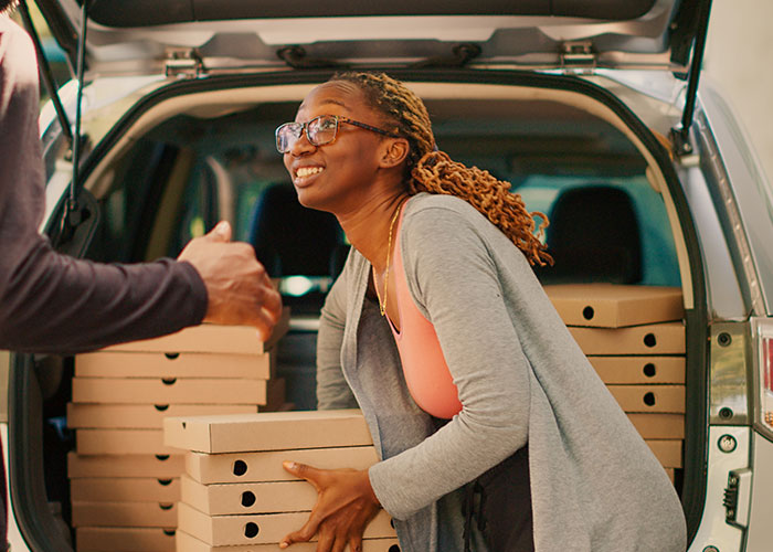“I Can’t Believe This Really Happened”: 35 Of The Wildest Stories From Pizza Delivery Guys