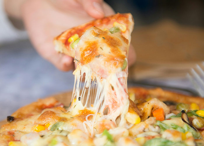 “I Can’t Believe This Really Happened”: 35 Of The Wildest Stories From Pizza Delivery Guys