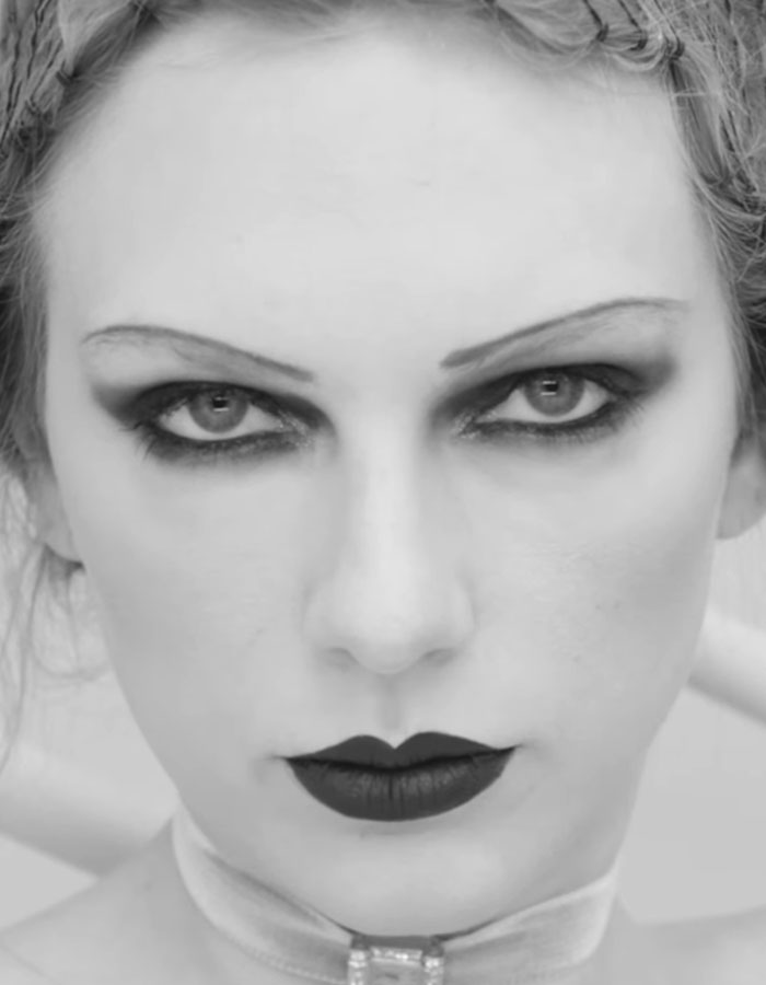 &ldquo;Childless&rdquo; And &ldquo;Unmarried&rdquo; Taylor Swift Criticisms In New Op-Ed Spark Misogyny Accusations