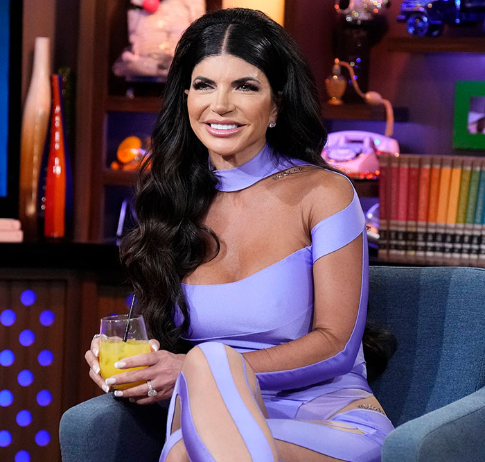 &ldquo;Winner Of The Worst Photo Edit&rdquo;: Fans Stunned By Teresa Giudice&rsquo;s Photoshop Fail