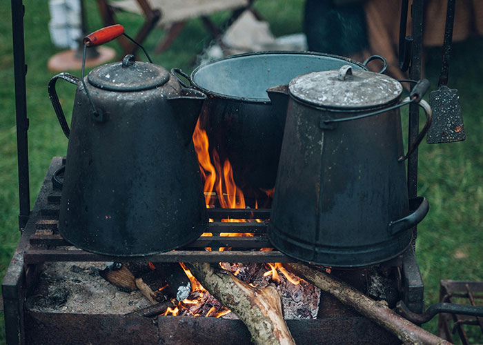 20 Invitaciones con exigencias ridículas que la gente se vio obligada a seguir