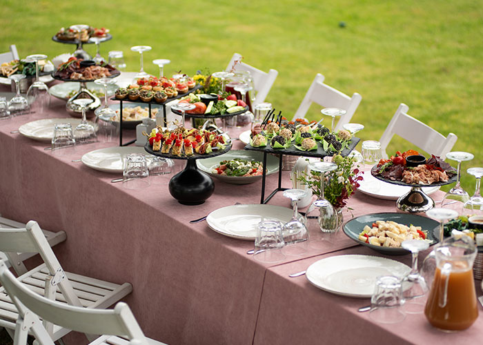 &ldquo;Disrespectful&rdquo;: Couple Called Out For Their Vegetarian Wedding Menu, Ask Who&rsquo;s In The Wrong