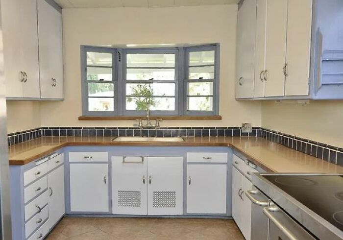 Just Got This House From 1940s