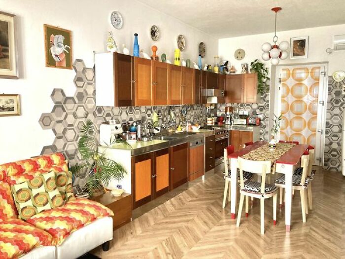 This Is My Kitchen From 1973, I Inherited It From My Aunt