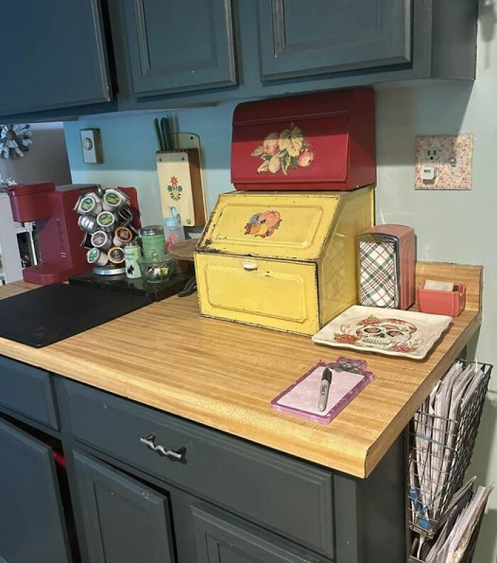 Little Vintage-Ish Coffee Bar In My Kitchen