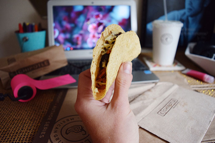 Woman Leaves Husband For 3 Weeks, Comes Back To Series Of Unfortunate Events Woman Leaves Husband For 3 Weeks, Comes Back To Series Of Unfortunate Events