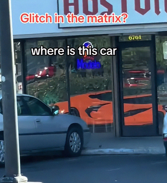 &ldquo;Where&rsquo;s The Car?&ldquo;: &ldquo;Glitch In The Matrix&rdquo; Has People Baffled