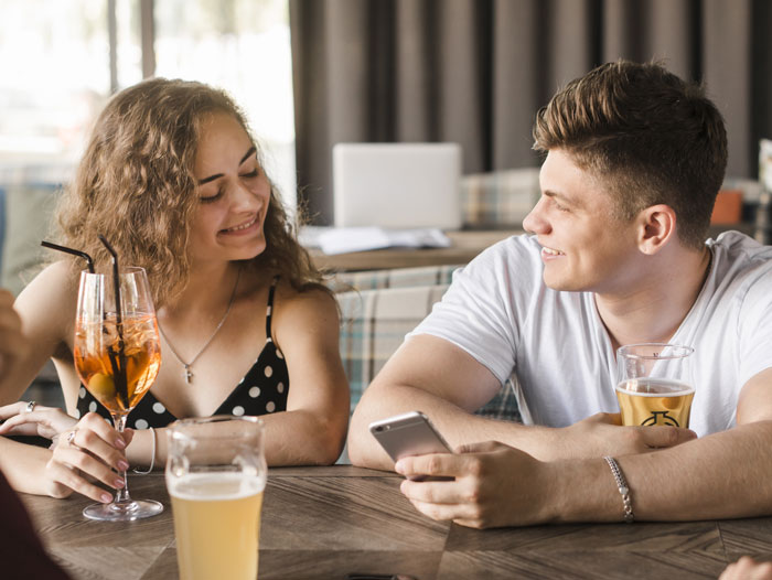 20YO Woman Agrees To Date With Coworker’s Son, Changes Mind When She Discovers He Can’t Feed Himself 20YO Woman Agrees To Date With Coworker’s Son, Changes Mind When She Discovers He Can’t Feed Himself