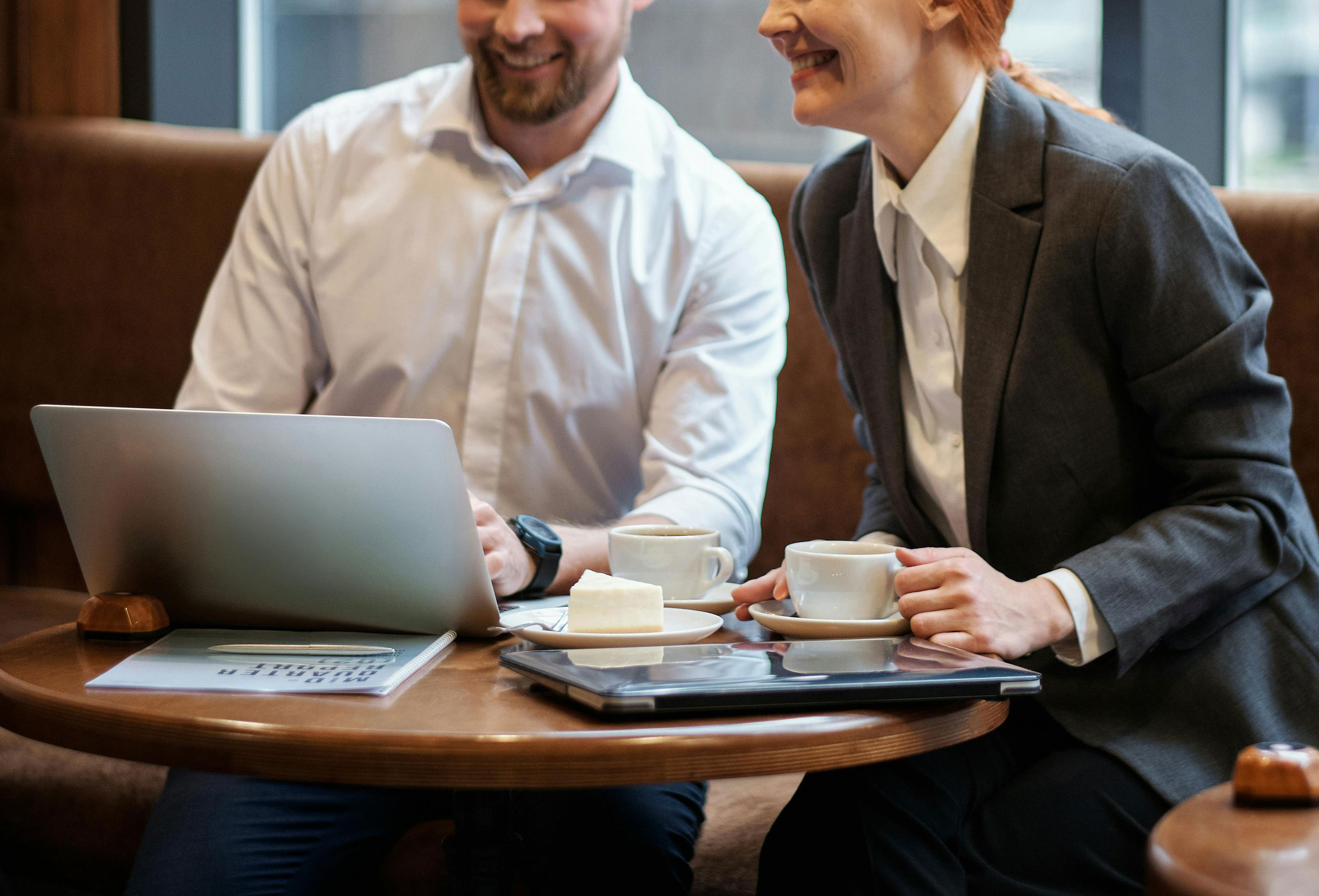 Guy’s Wife’s And “Work Wife’s” 20-Second Interaction At A Party Makes Him Question His Marriage Guy’s Wife’s And “Work Wife’s” 20-Second Interaction At A Party Makes Him Question His Marriage