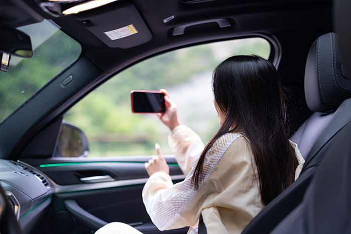 Aggressive Jerk Driver Turns Into A &ldquo;Frightened Rabbit&rdquo; After Their Threat To Beat Up A Woman Backfires