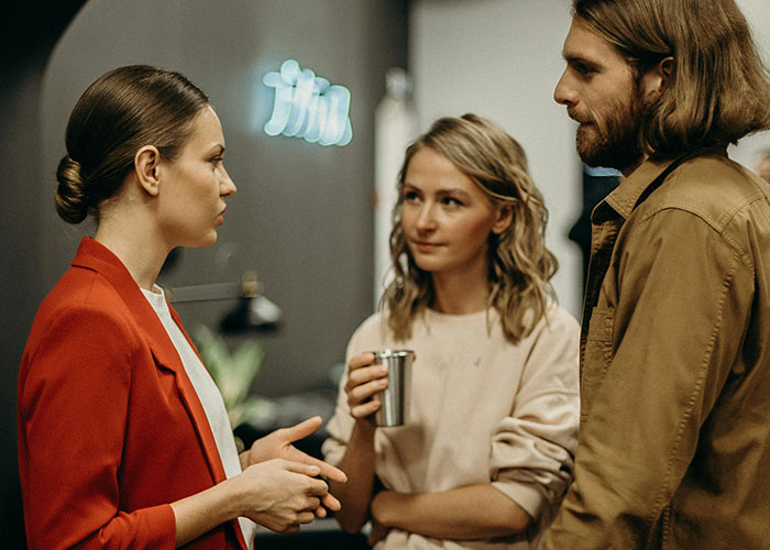 Woman Accused Of Being Selfish By Refusing To Share Her Husband Of 5 Years With Her Friend Woman Accused Of Being Selfish By Refusing To Share Her Husband Of 5 Years With Her Friend