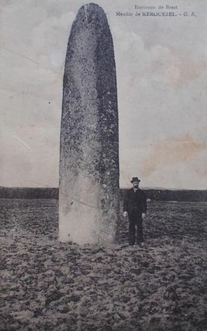 Menhir De Kerhouezel - Brittany - France