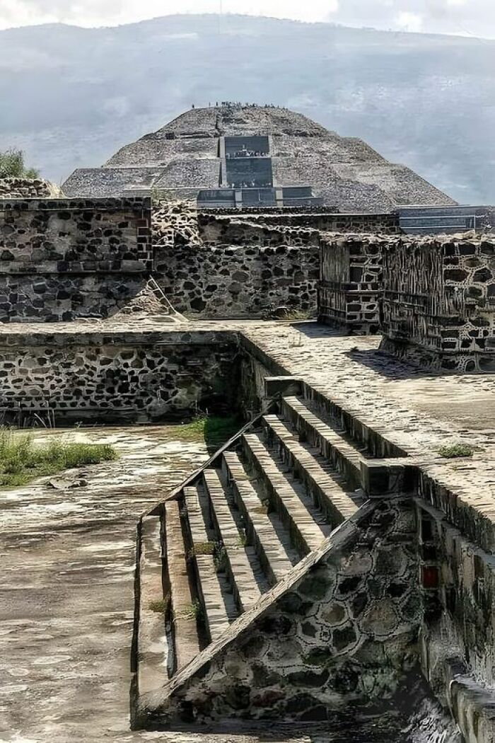 Marveling At The Breathtaking View Of The Pyramid Of The Sun At Teotihuacan