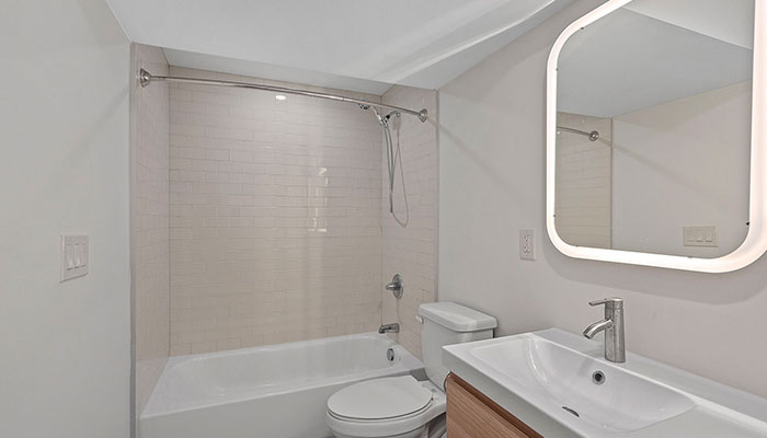 &ldquo;Is This Cool Or Weird?&rdquo; Woman Realizes Apartment Is Inside A Pool After Seeing &ldquo;Shallow&rdquo; Sign