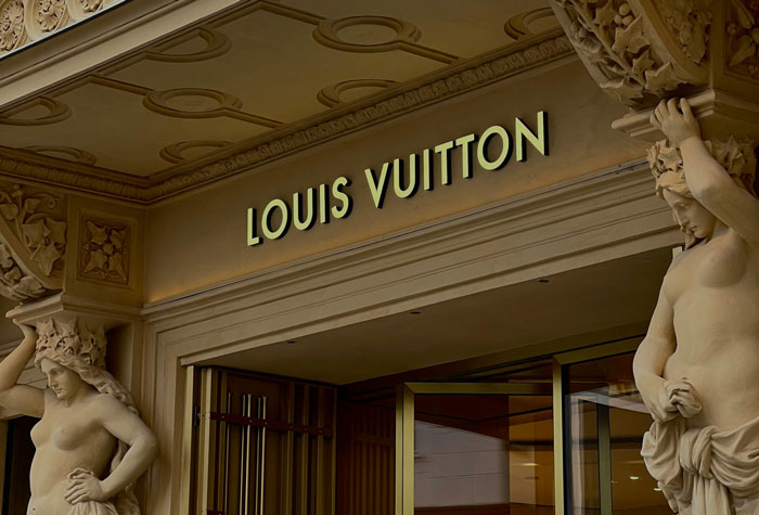 Mom Loses Teen's Louis Vuitton Bag After Lending It To Friend, She Snaps At Her, Drama Ensues