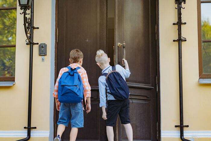 30 Things That Were Considered Normal Back In The Day, But Would Be Frowned Upon Today