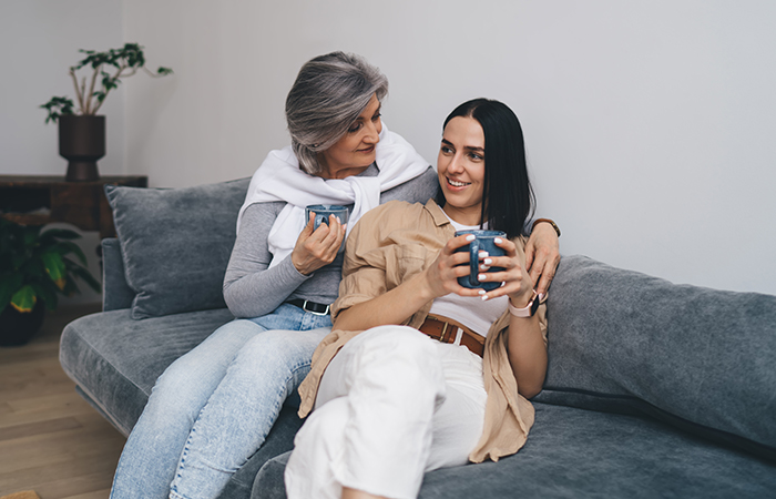 Woman Rejects Sister&rsquo;s Request To Help With Parents&rsquo; Anniversary After Years Of &lsquo;Favoritism&rsquo;