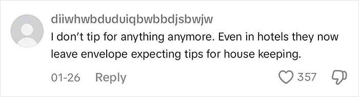 Rude Customers Leave $0 Tip, Get Stopped And Scolded By Manager On Their Way Out