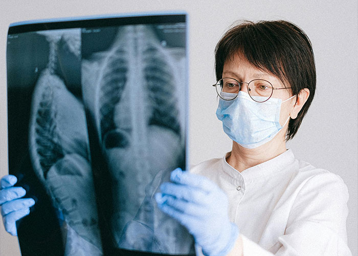 “My Stepdad Catfished Me”: 45 Deeply Disturbing Experiences That Left People Struggling