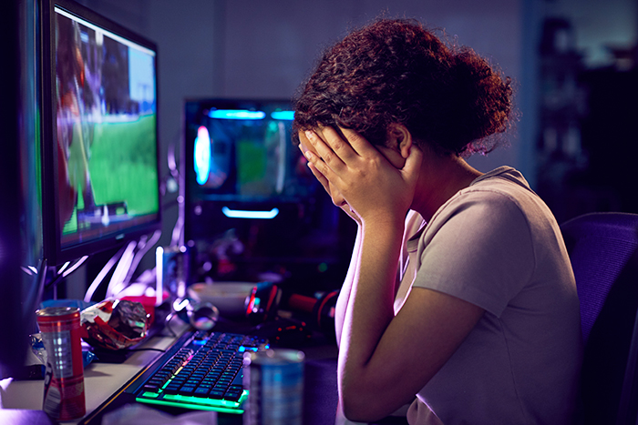 Woman Rejects Sister&rsquo;s Request To Help With Parents&rsquo; Anniversary After Years Of &lsquo;Favoritism&rsquo;