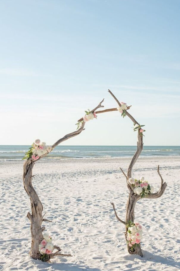 29 Innovative Beach Wedding Ideas: Ocean Oasis I Do's
