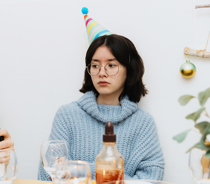 Party Host Expects Guest To Eat Their Food In Their Car, Is Upset They Caused Drama By Leaving