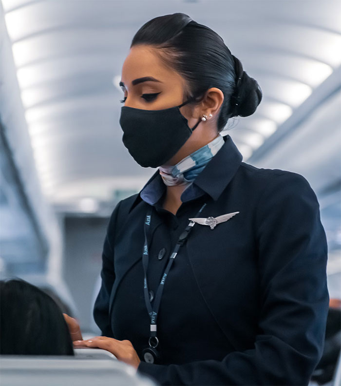 "I Can't Stop Thinking About The Audacity": Guy Can't Believe Entitled Parent On Flight "I Can't Stop Thinking About The Audacity": Guy Can't Believe Entitled Parent On Flight