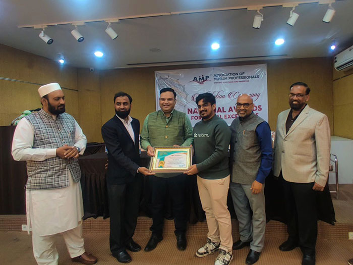 Startup Goes Viral Online After Creating A Near-Perfect Plastic Bag Alternative Made From Corn Waste Startup Goes Viral Online After Creating A Near-Perfect Plastic Bag Alternative Made From Corn Waste