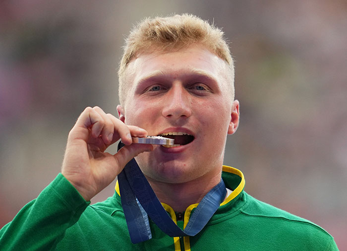 Olympic Discus Throw Record, Which Stood For 20 Years, Gets Broken By Previous Record Holder’s Son Olympic Discus Throw Record, Which Stood For 20 Years, Gets Broken By Previous Record Holder’s Son