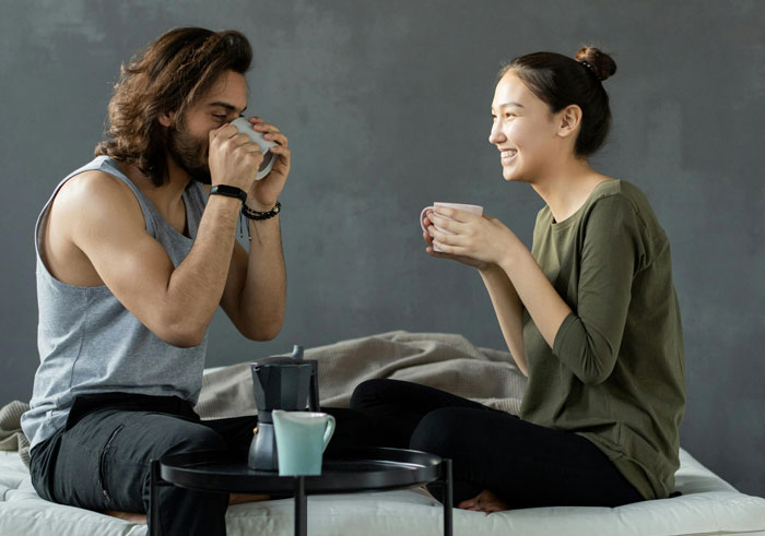 Man Doesn’t Understand Why GF Is Upset He Wants Her Out Of The House, Gets A Reality Check Man Doesn’t Understand Why GF Is Upset He Wants Her Out Of The House, Gets A Reality Check