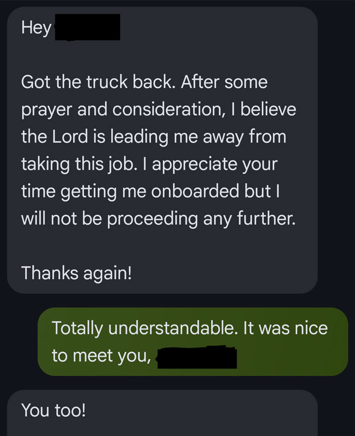 Man Starts Pushing His Beliefs On His Office Manager By Text After Learning They&rsquo;re Gay