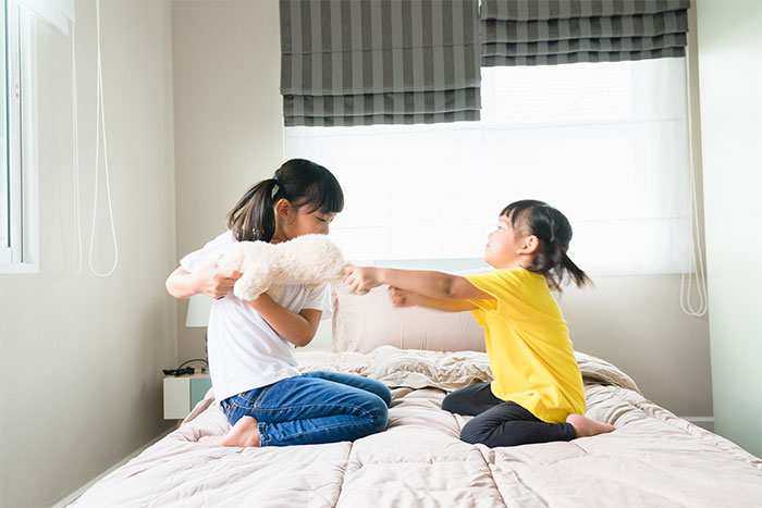 &ldquo;They&rsquo;ve Tried Over 20 Babysitters&rdquo;: Woman Refuses To Babysit Sister&rsquo;s Kids While She Gives Birth