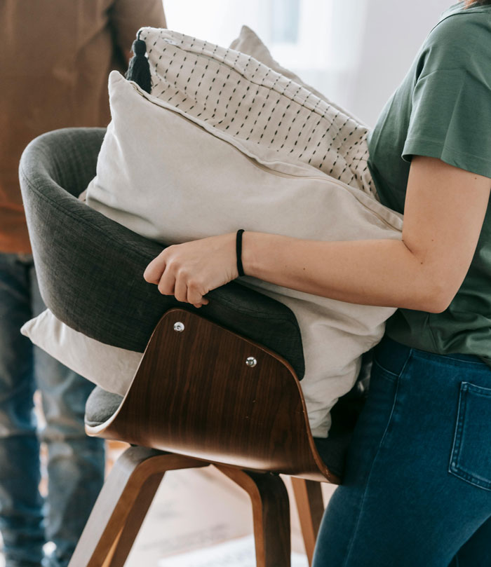 “Enjoy Your Glitter Bomb”: Sparkly Genitalia Confetti Sticks To Man As Stepdaughter Gets Revenge “Enjoy Your Glitter Bomb”: Sparkly Genitalia Confetti Sticks To Man As Stepdaughter Gets Revenge