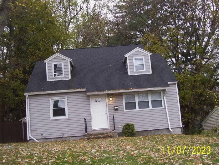 This Realtor Needs A V8